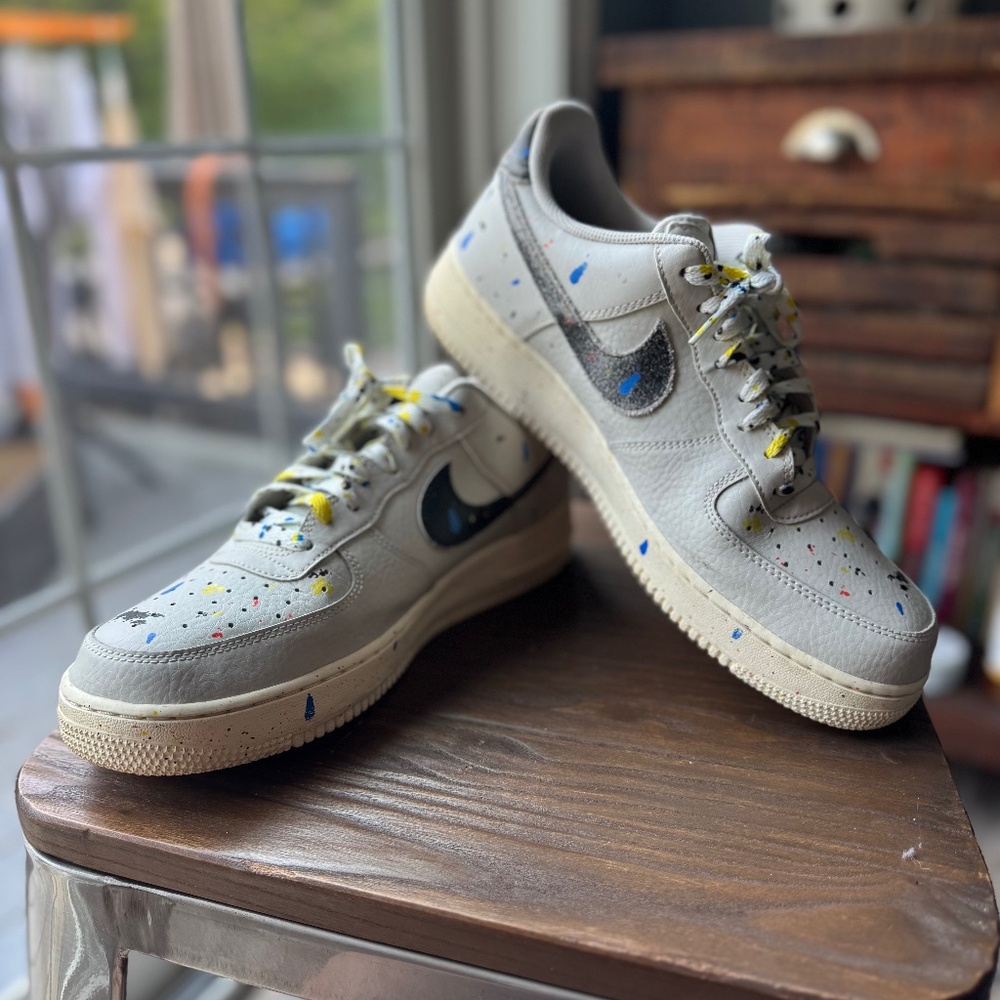 Men's Nike Air Force 1 07 LV8 Paint Splatter Sneakers~Size 11